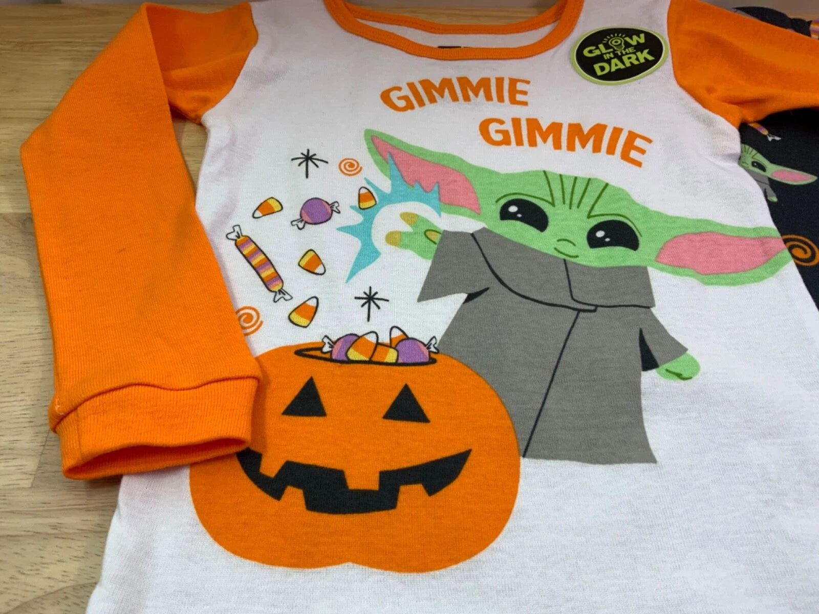 New Girl’s Star Wars/Mandalorian Halloween PJ Set Grogu saysGimmie Gimmie—GLOWS*